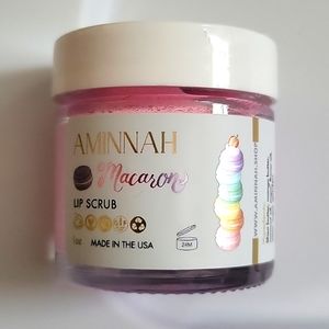NEW Aminnah Macaron Lip Scrub